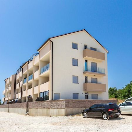 Apartment Eden Medulin Kültér fotó
